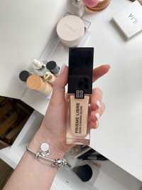 Fon de ten Givenchy prisme libre glow