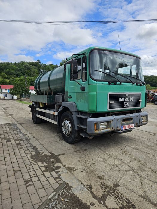 Vidanja/cisterna cu umplere/împrăștiere apa  Man 19.343 Demag