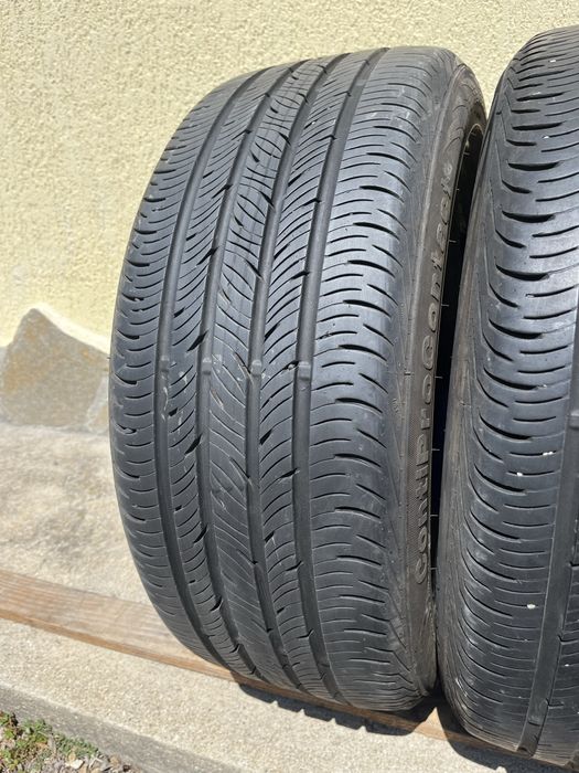 2 бр. летни гуми 235/45/19 Continental DOT 0519 5,8 mm