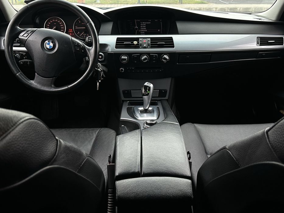 -BMW Seria 5-520d-E60