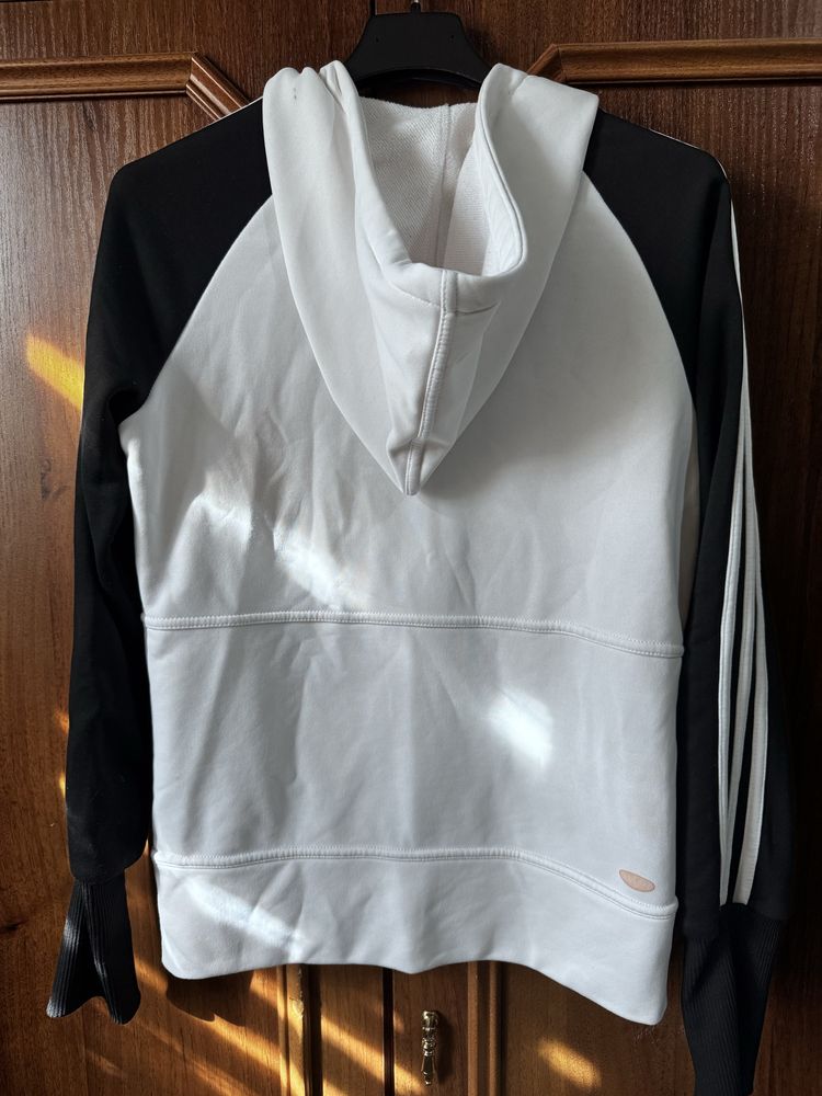 Jacheta sport Adidas cu fermoar si capse