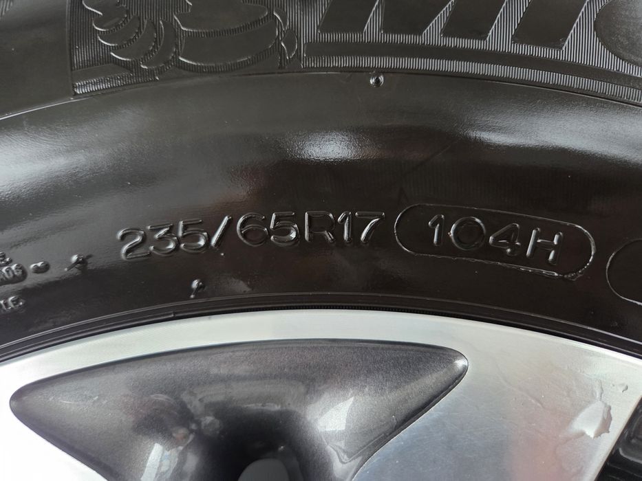 Jante originale Mercedes Glc  17'' cu cauciucuri de iarna Michelin