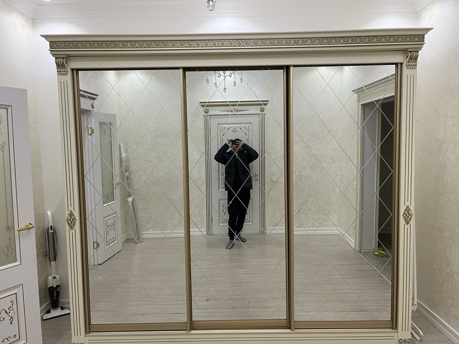 Шкаф для прихожей