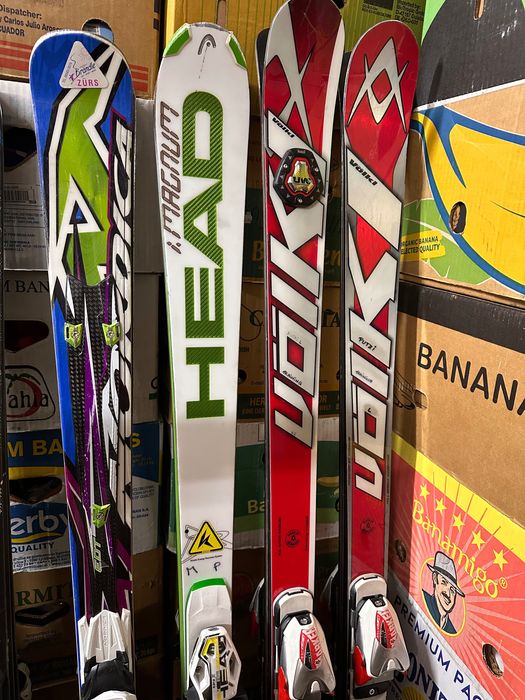 schiuri 174/176/183 
schiuri 174/176/183 ski nordica, atomic,volk,head