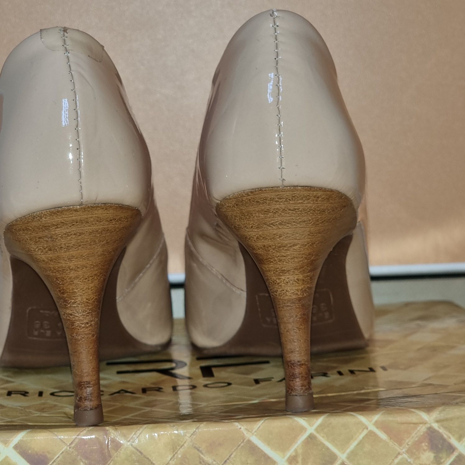 Страхотни обувки Donna Faliana firenze