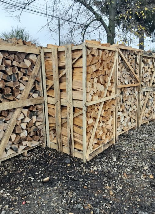 Vand lemn de foc sub pretul pietei