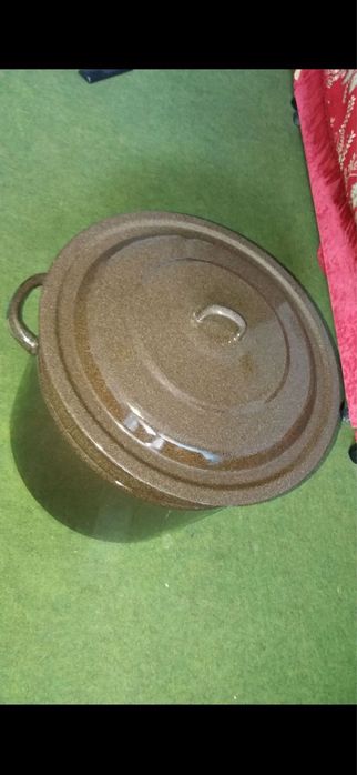 Продам кастрюли