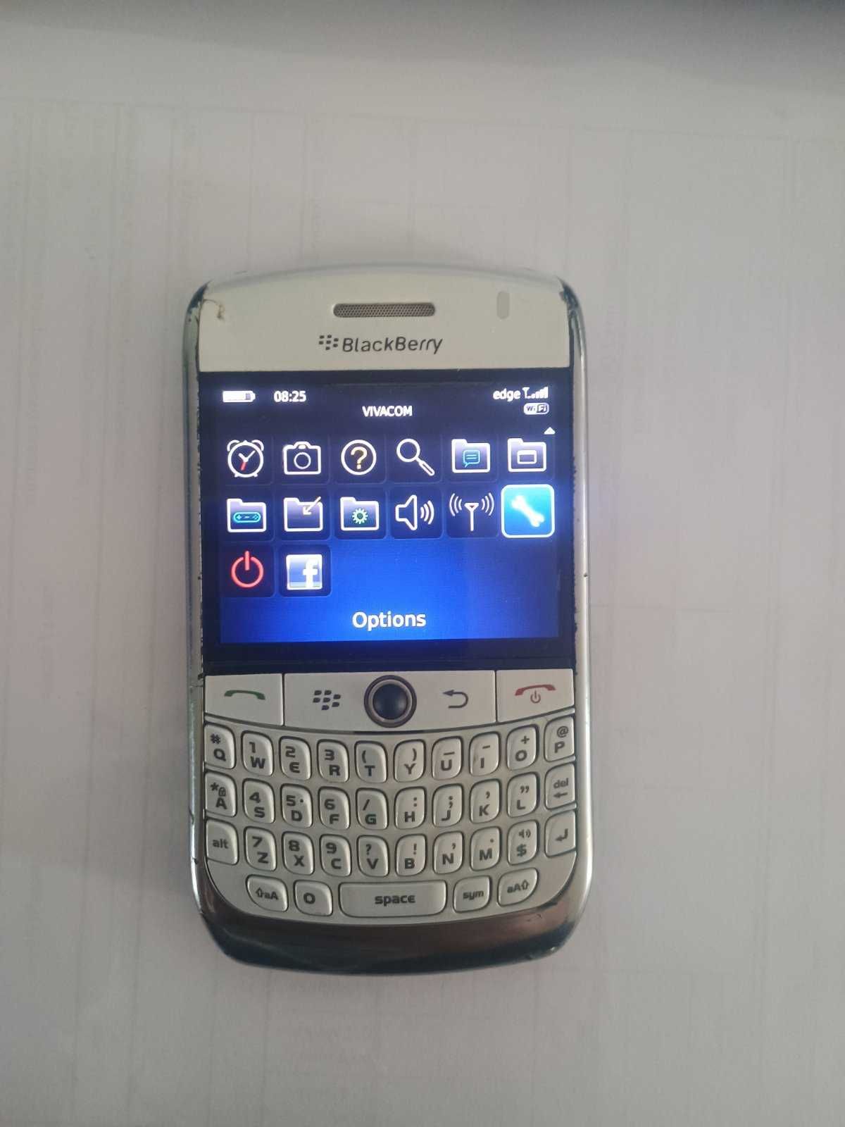 Телефон Blackberry 8900 Curve