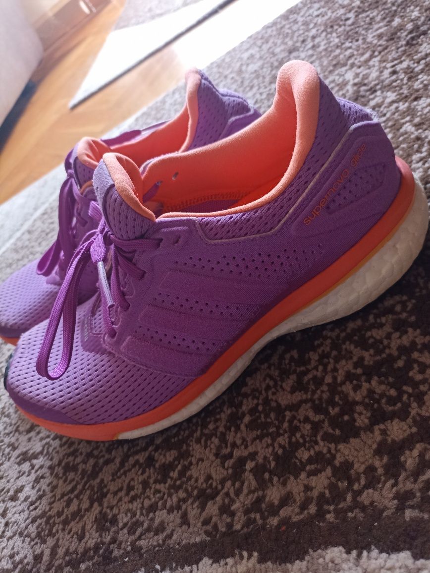 Маратонки Adidas supernova boost 38
