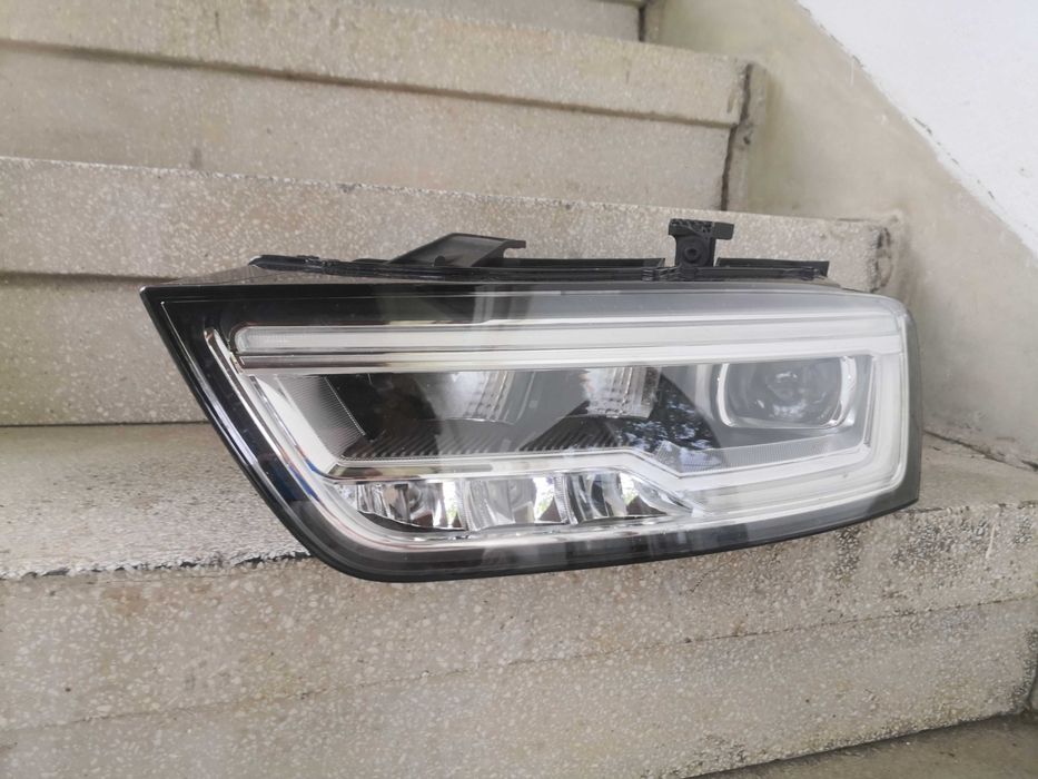 Фар Audi Q3 FULL LED ляв/Фар Ауди Кю3/Фар Audi Q3 Оригинален