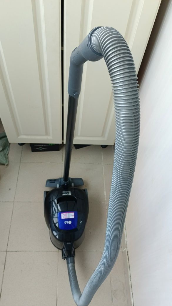 Пылесос LG 1600w