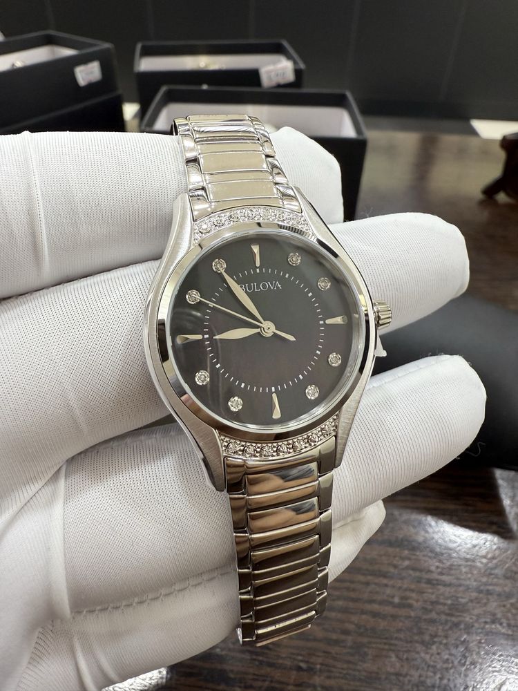 Женские Часы Bulova с бриллянтами