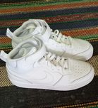 Кецове Nike-бели