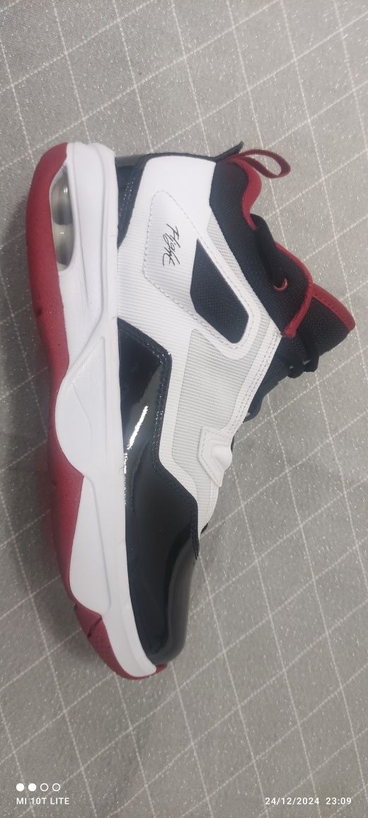 JORDAN Обувки Max Aura 6 (GS)