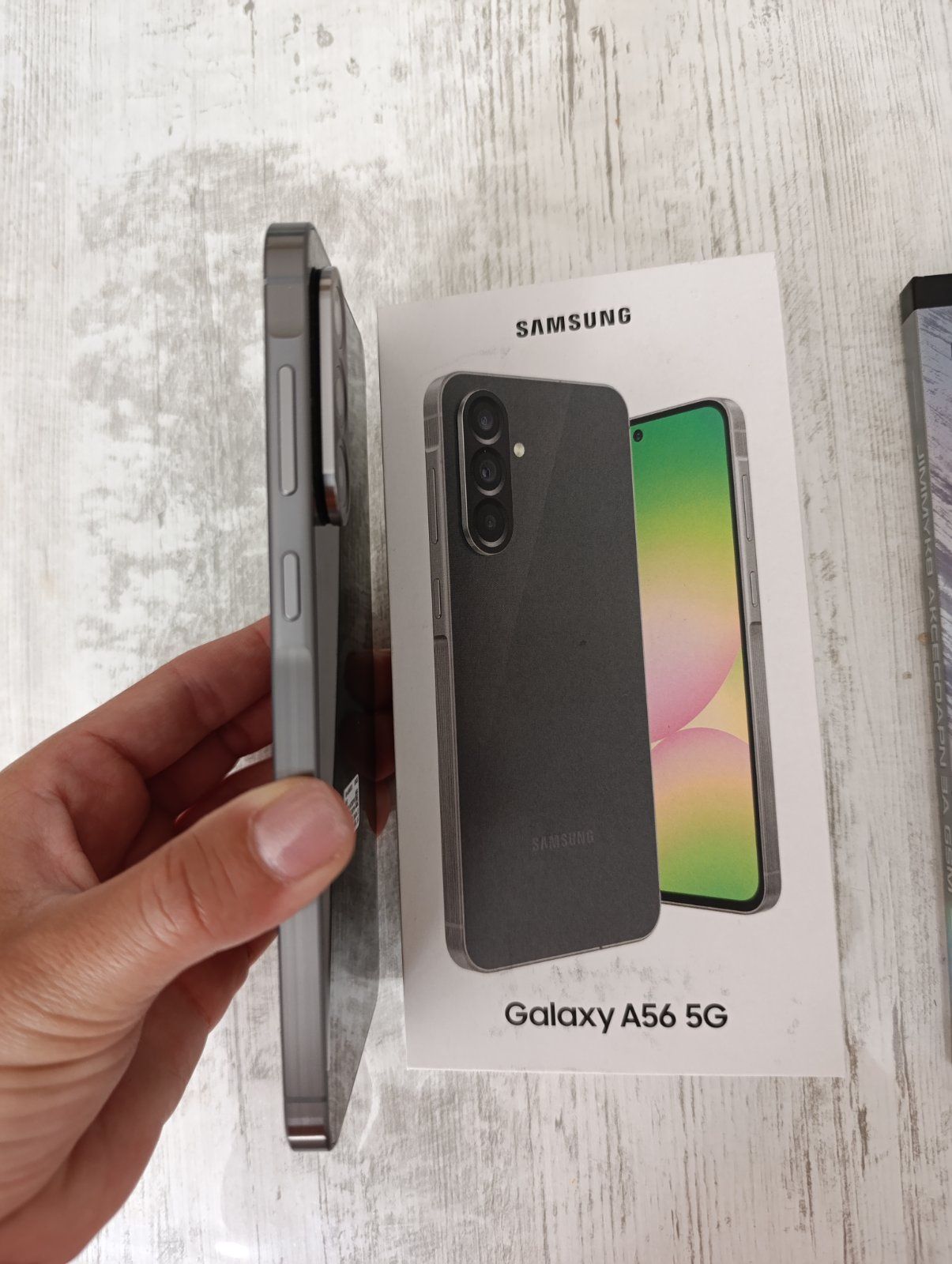 Samsung A56 Нов три години гаранция