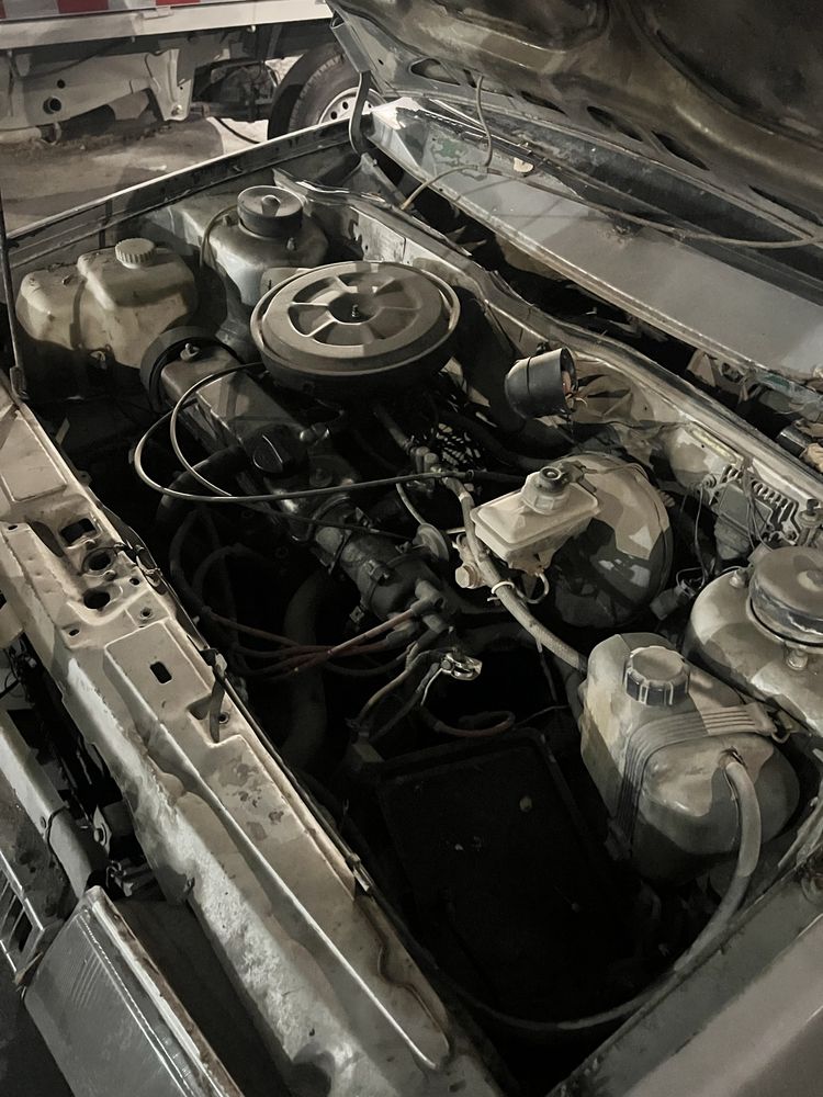 Vaz 2108 sotiladi