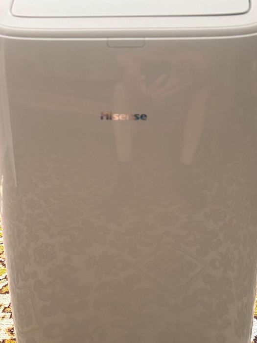 Vand aparat  aer conditionat portabil Hisense,