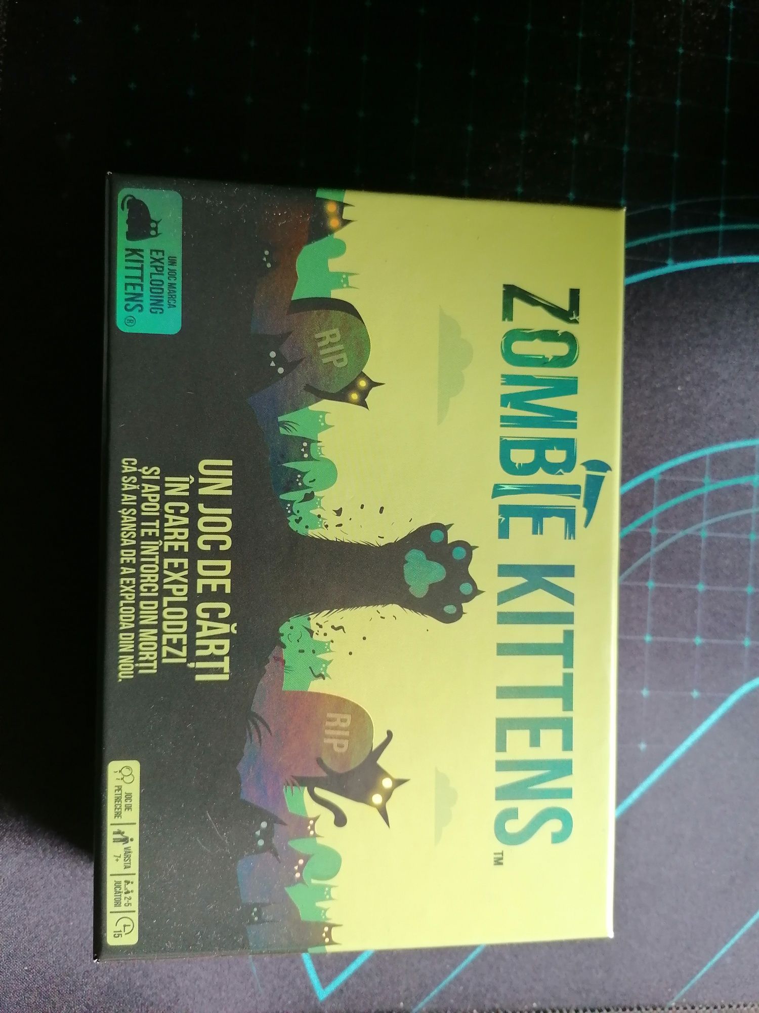 Zombie kittens joc interactiv