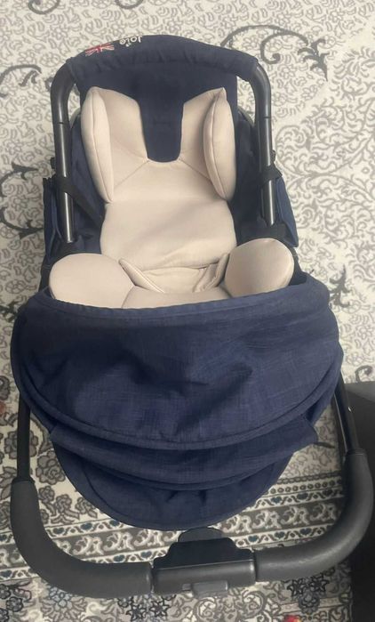 Joie Signature Stroller in Excellent Condition