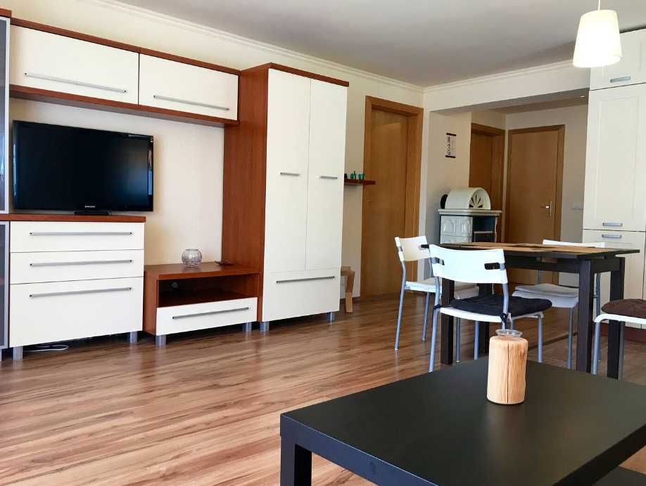 Дава се под наем Двустаен апартамент в Пловдив, Изгрев - 57 кв.м за 219.3 € - Снимка #1