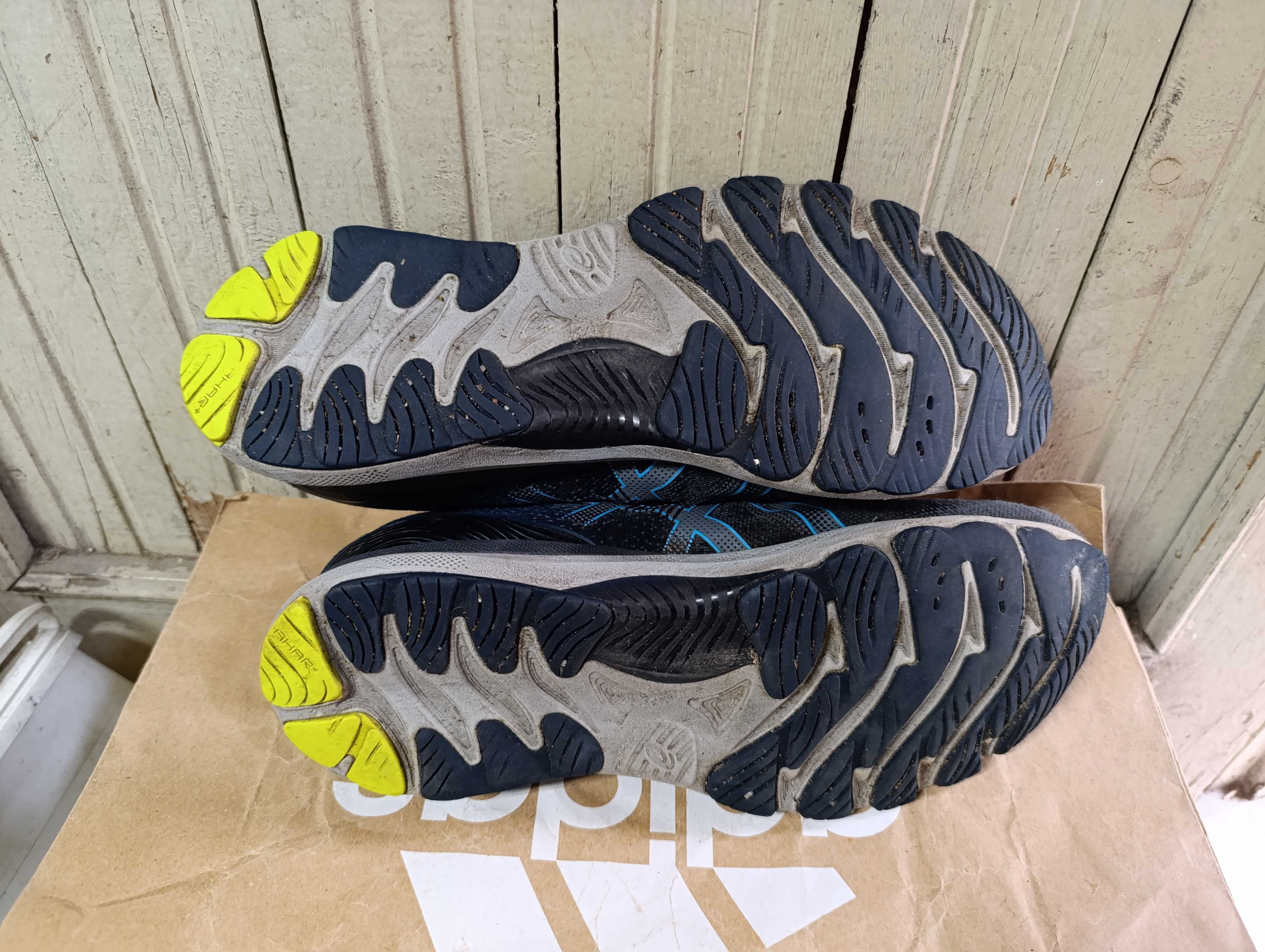 '' Asics Gel-Nimbus 23''оригинални маратонки 44.5 номер