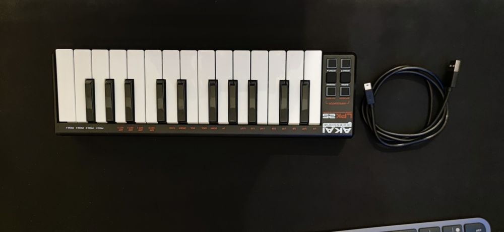 Vand Controller midi Akai Lpk 25