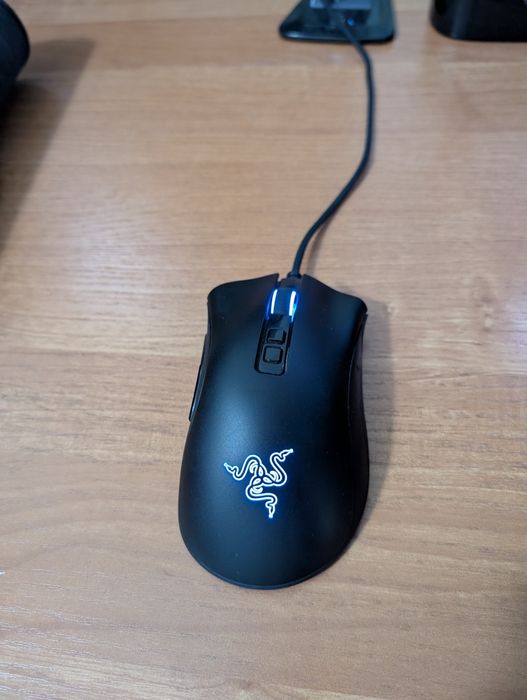 Продам мышь Razer Deathadder V2