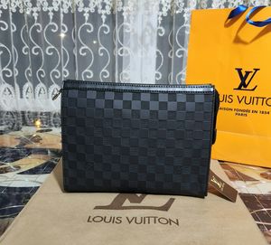 Клъч louis vuitton