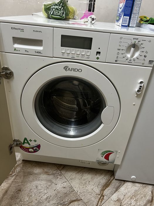 Встроенная стиральная машина