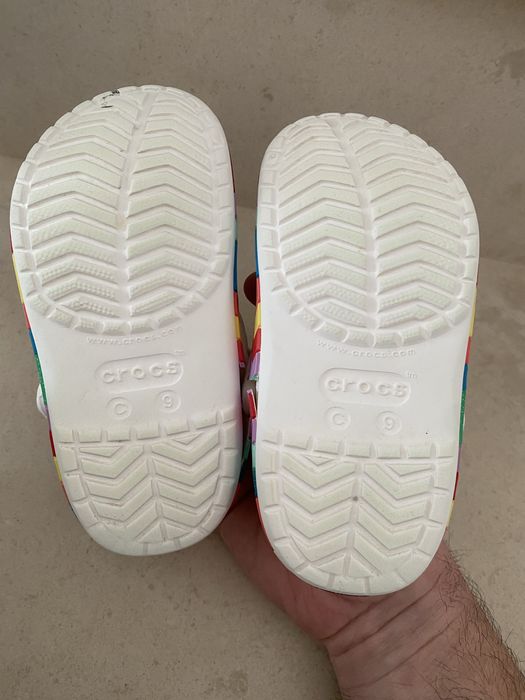 Vand crocs c9 in stare buna