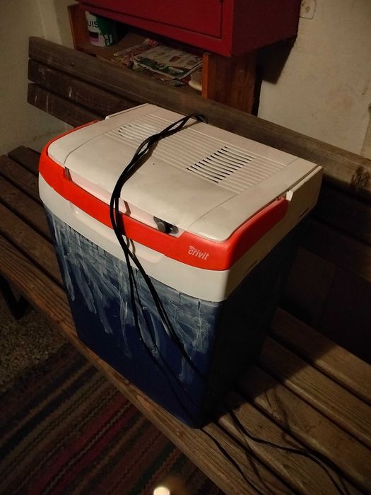 Хладилна чанта на 12V