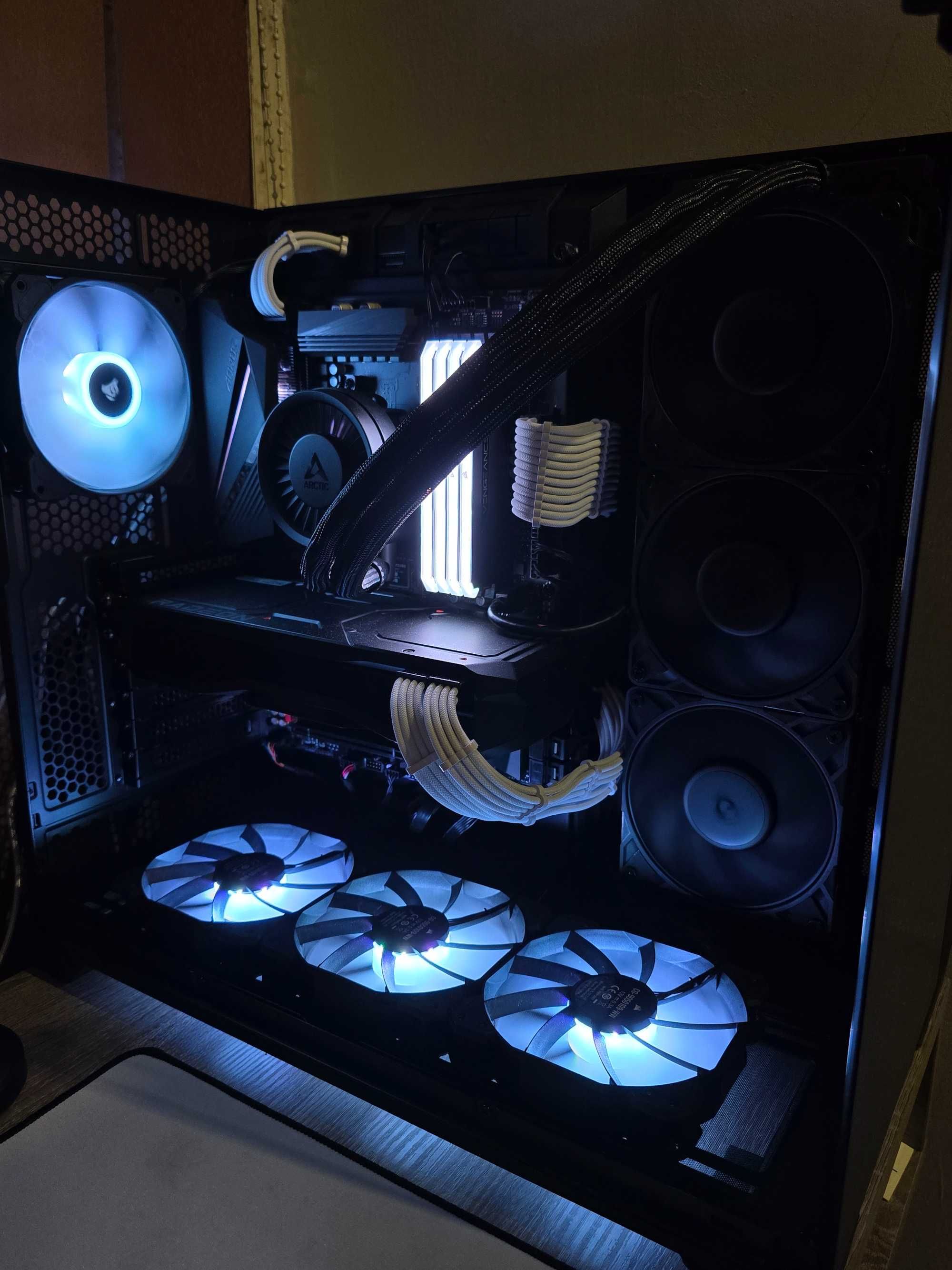 Продавам Arctic Liquid Freezer III 360 Pro – водно охлаждане.