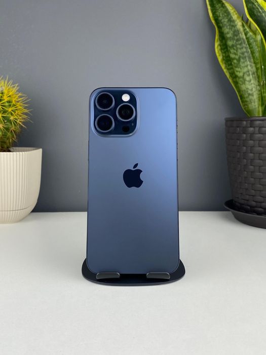 Продам или обменяю iphone 15 про макс 256