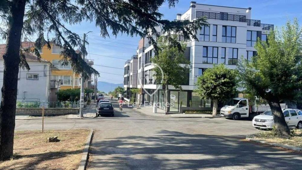 Продава се Тристаен апартамент в Бургас, Сарафово - 80 кв.м за 1500 €/кв.м - Снимка #3