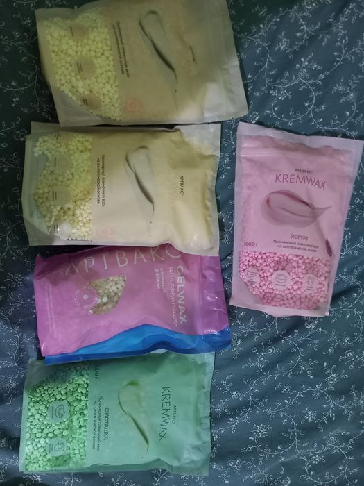 Продаю набор 5 штук полимерный воск, не дорого.