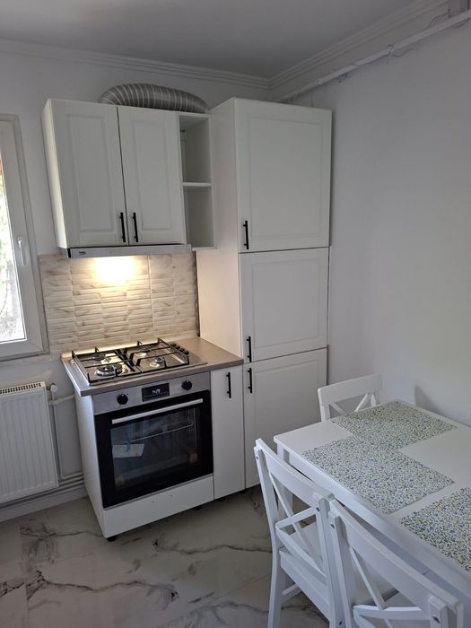 Ofer spre inchiriere ap.2cam