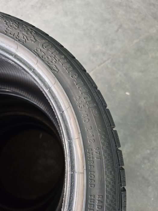4x 245/40/18 M+S CONTINENTAL Stare excelentă