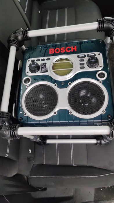 Vând radio santier profesional bosch