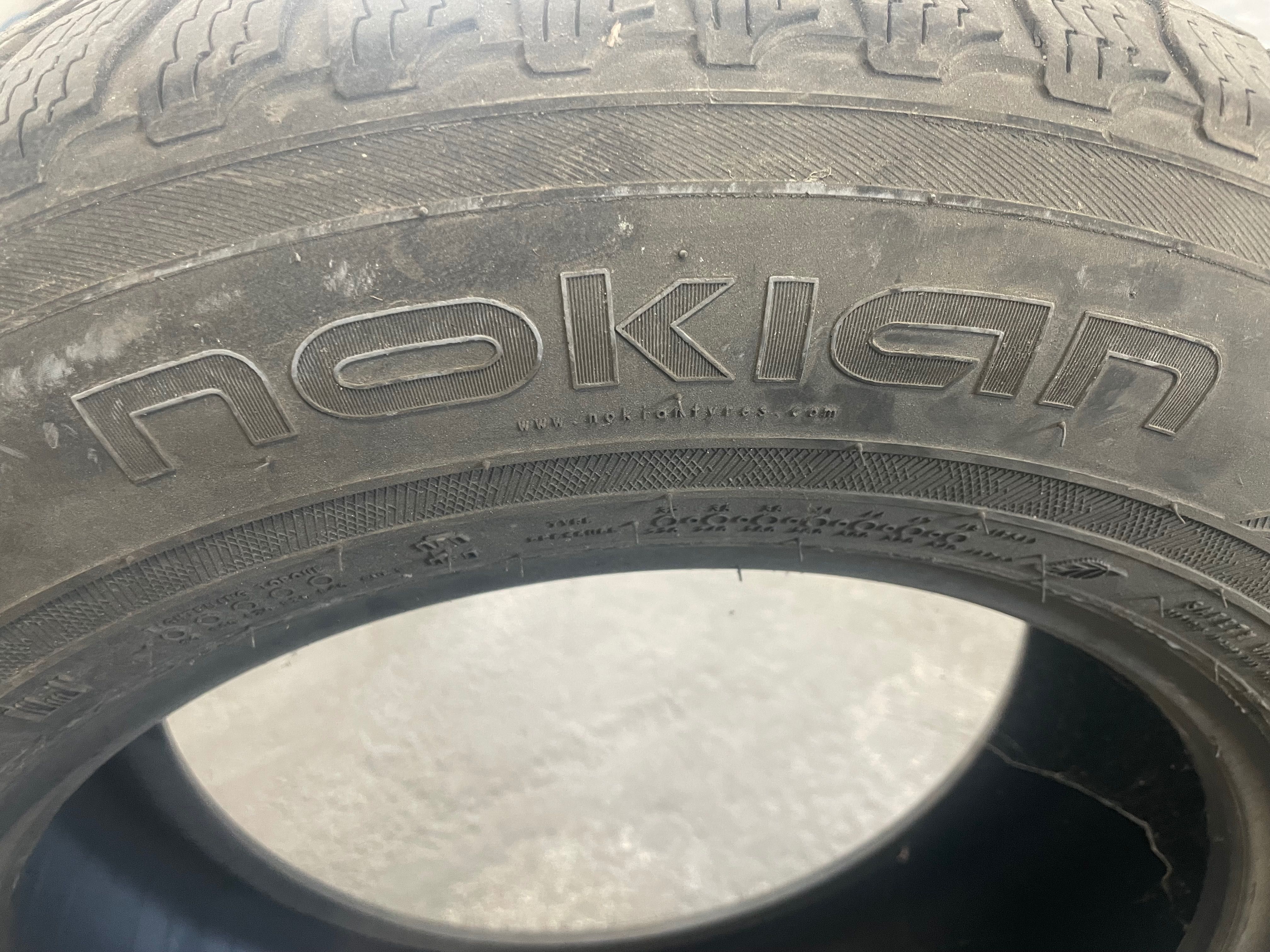 Гуми за джип nokian 235/65/17