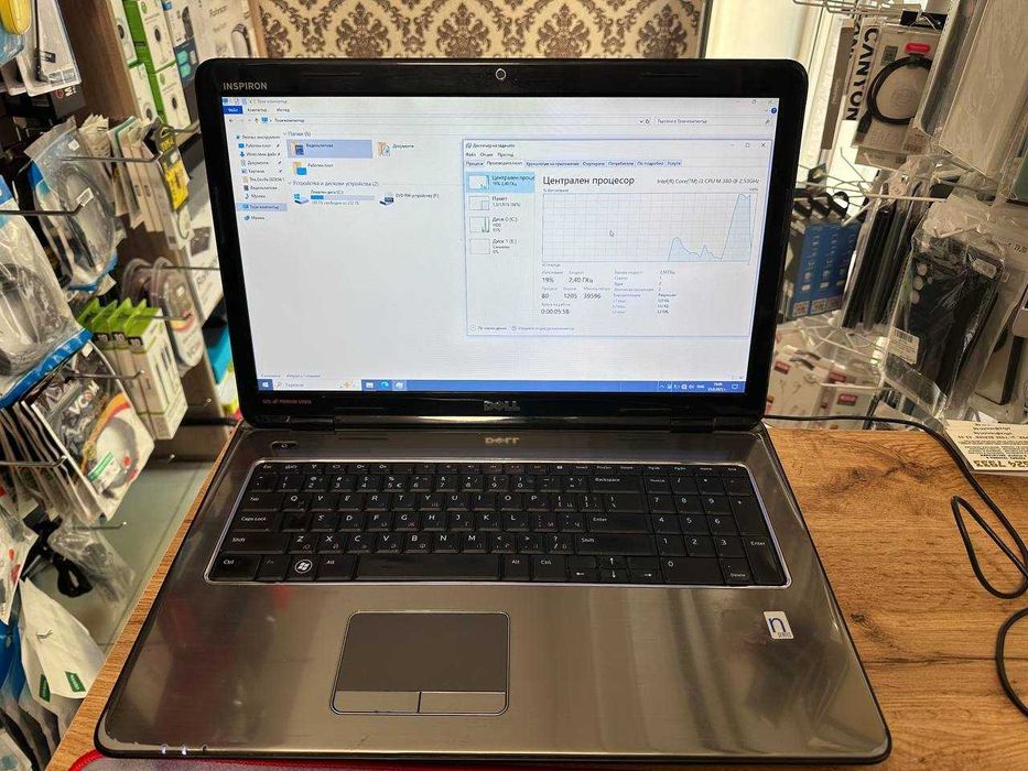 Лаптоп Dell Inspiron N7010 за части/ дисплей забележка/