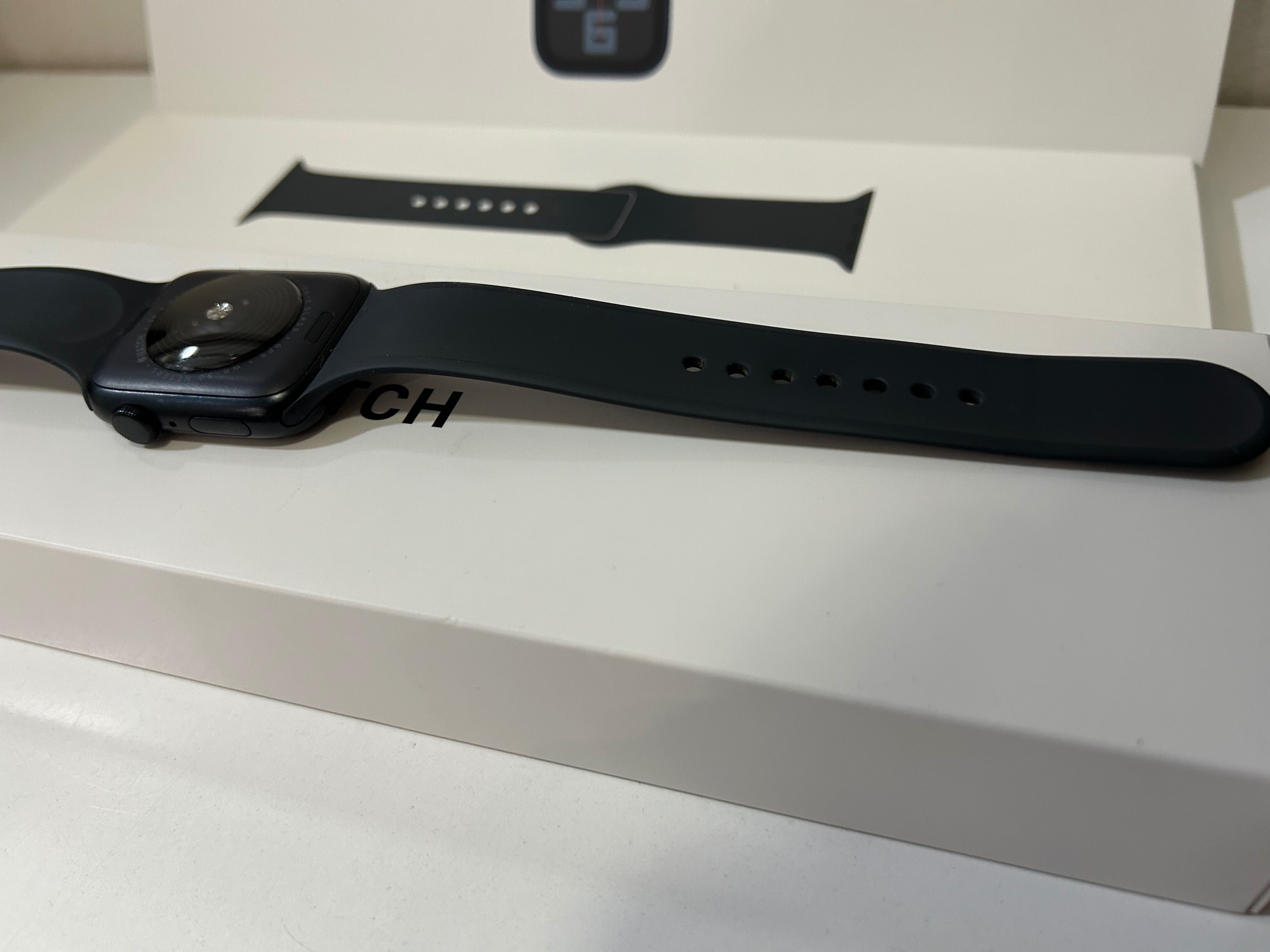 Смарт часовник Apple-Watch SE2 (2nd Gen) 44mm, S/M, Midnight