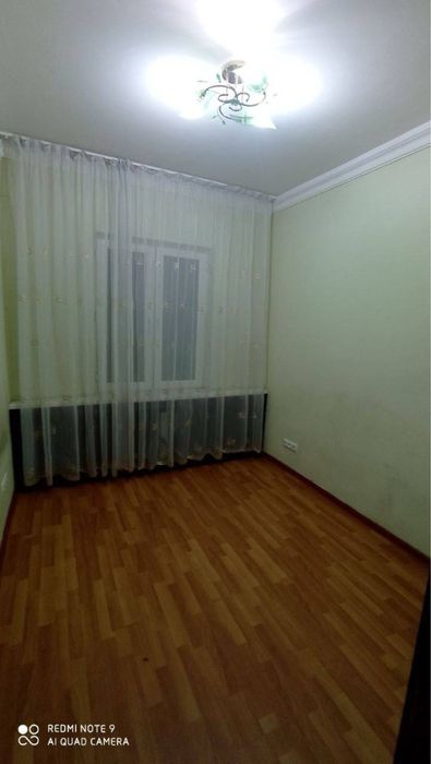 4xonali kvartira sotiladi Sebzor 85kv 83000$