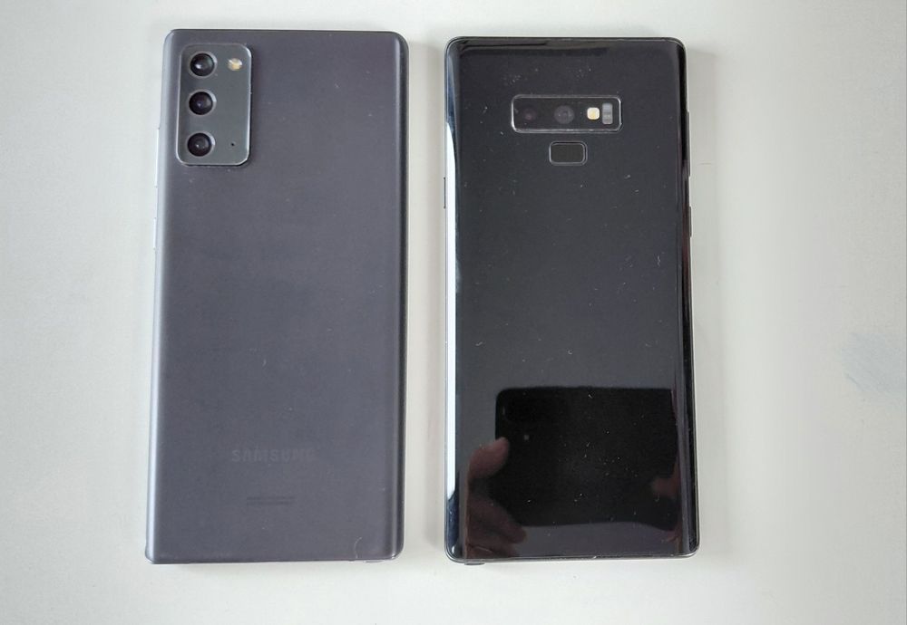 Samsung Note 9/128 și Note 20/128 GB