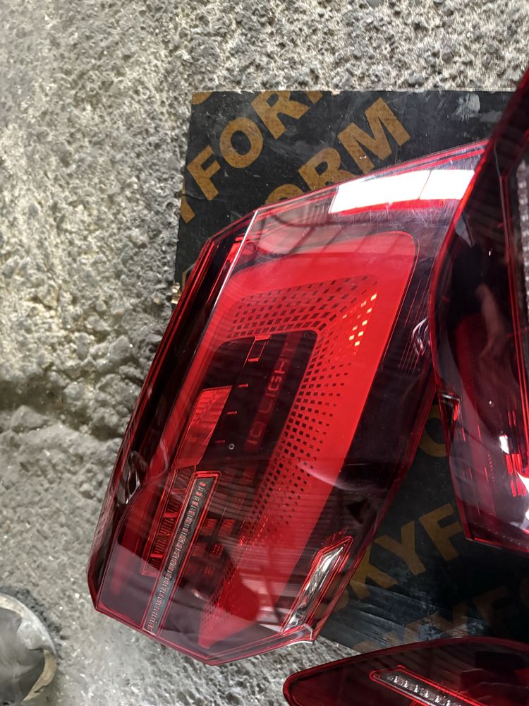 Vw Golf 8 GTI хечбег Стопове