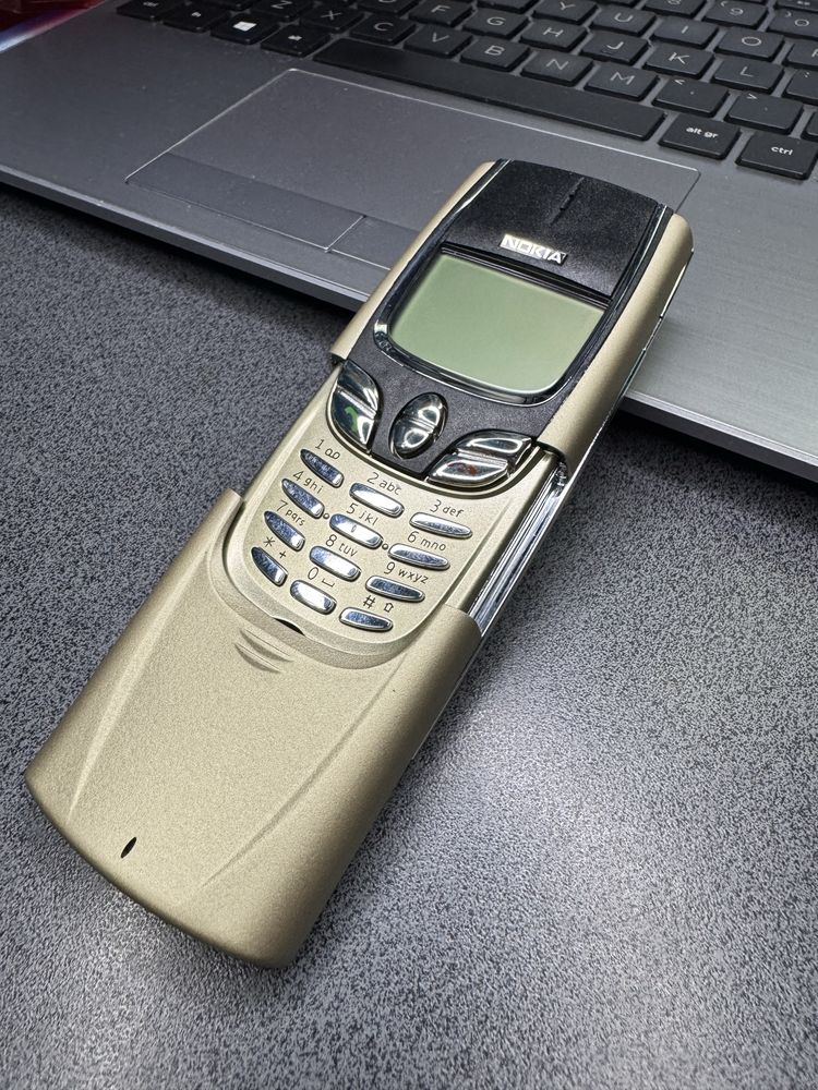 Nokia 8850 Gold stare buna