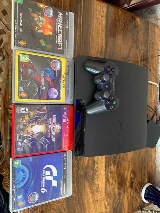 Продам PS3 игровая приставка