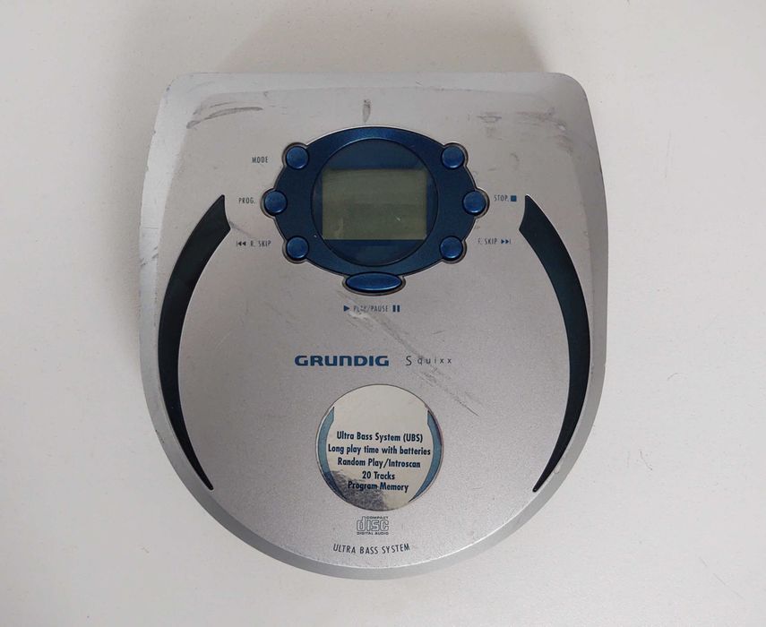 Cd player portabil, vechi, Grundig