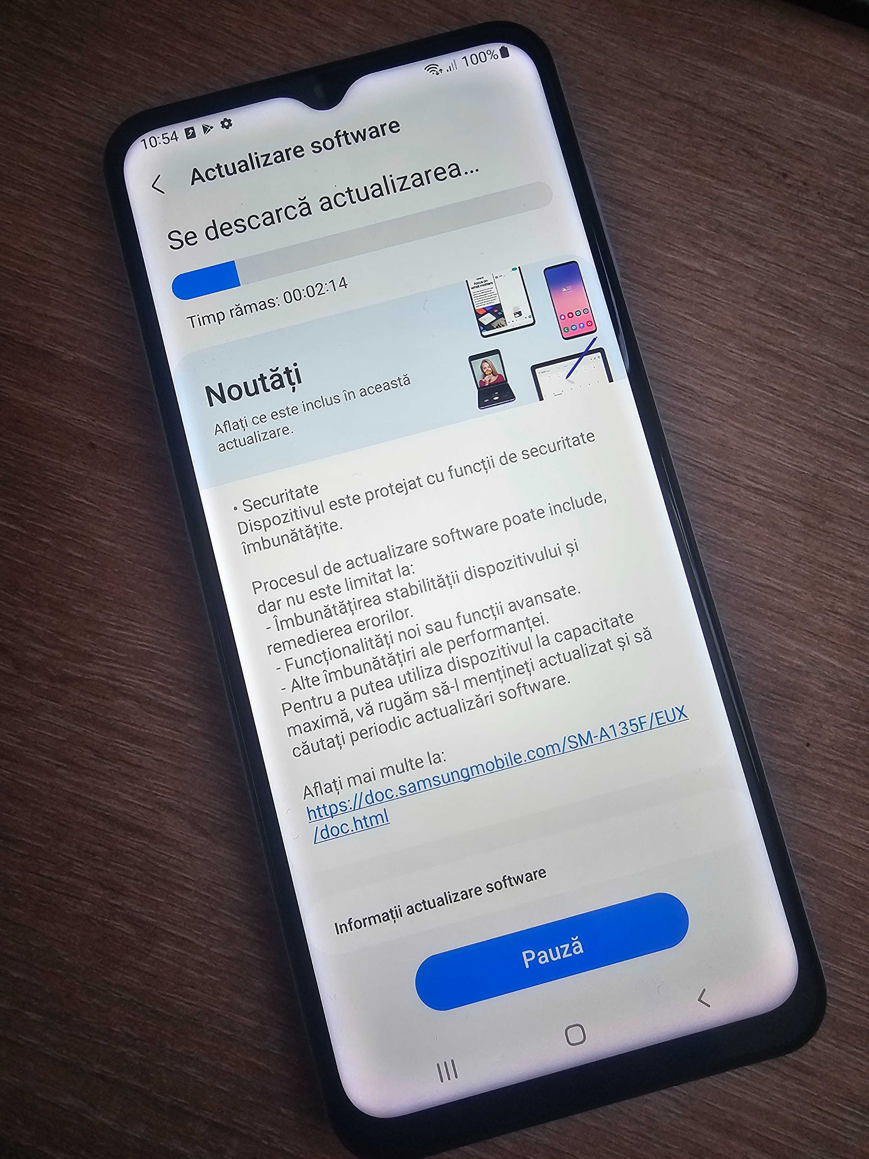Samsung Galaxy A13 ,64 giga memorie interna , 4 giga ram , IMPECABIL !