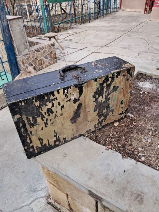 Valiză din lemn pentru armată