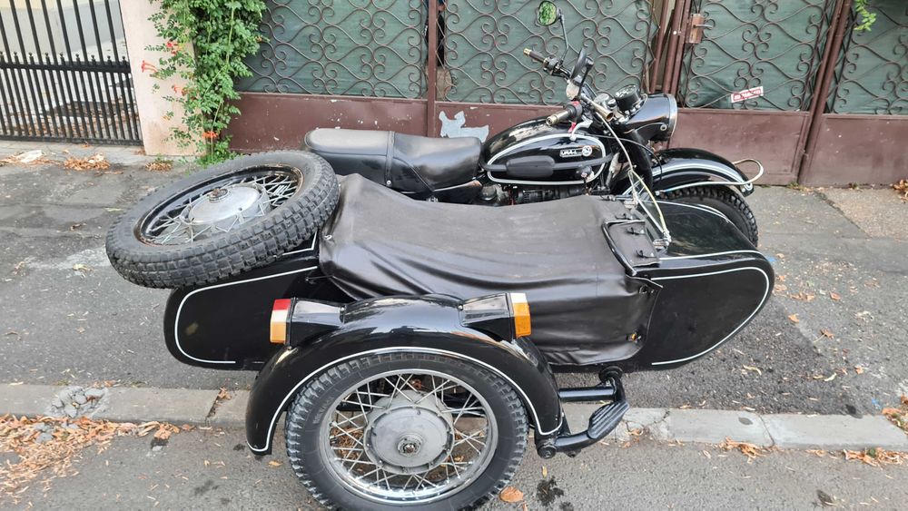 Motocicleta cu Atas Ural Tourist 2005